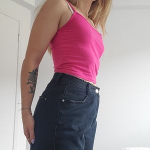 3/20$ - SUPER SOFT PINK CROP CAMI SIZE L